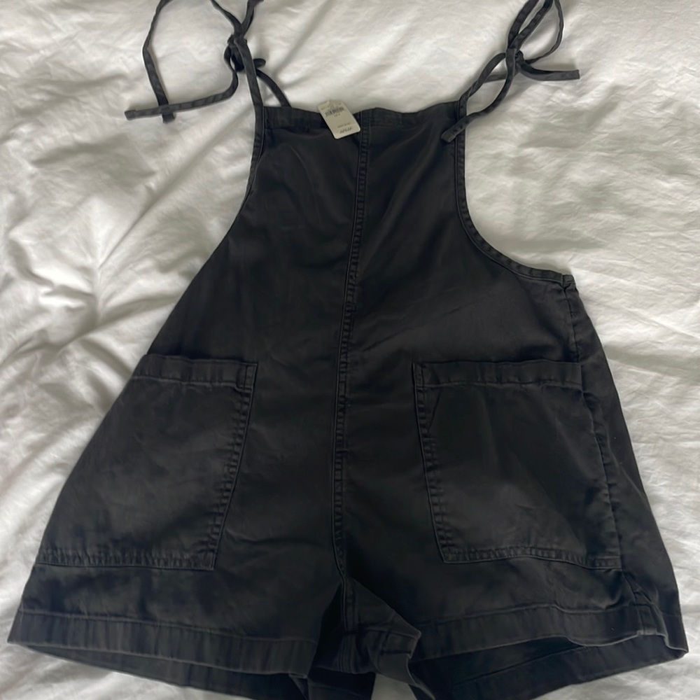 Aerie overalls. Tags on